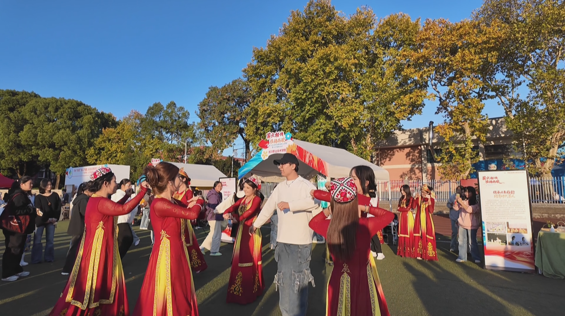 薪火相传 稼穑而歌 长沙四所高校携手开展民族文化进校园活动