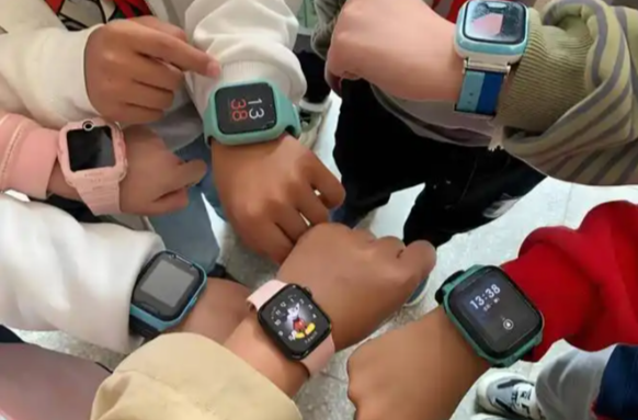 警惕！孩子手腕上正催生“畸形社交”