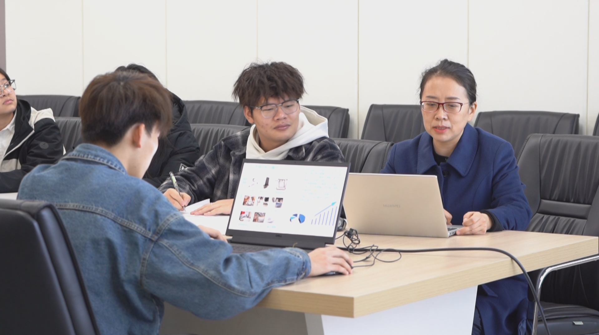 湖南设创业教育职称评审专道 30名教师有望获评正高级“创业教授”