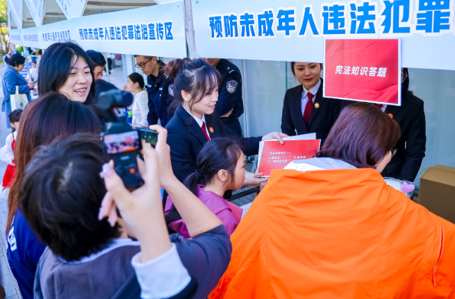 湖南拟立法将法治宣传教育纳入国民经济和社会发展规划