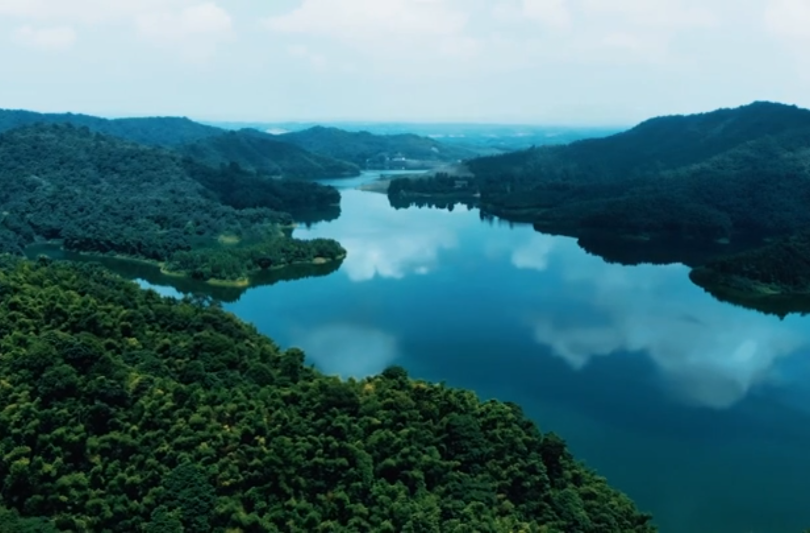 网络短视频二等奖作品《花岩溪——遇见诗中的山水》