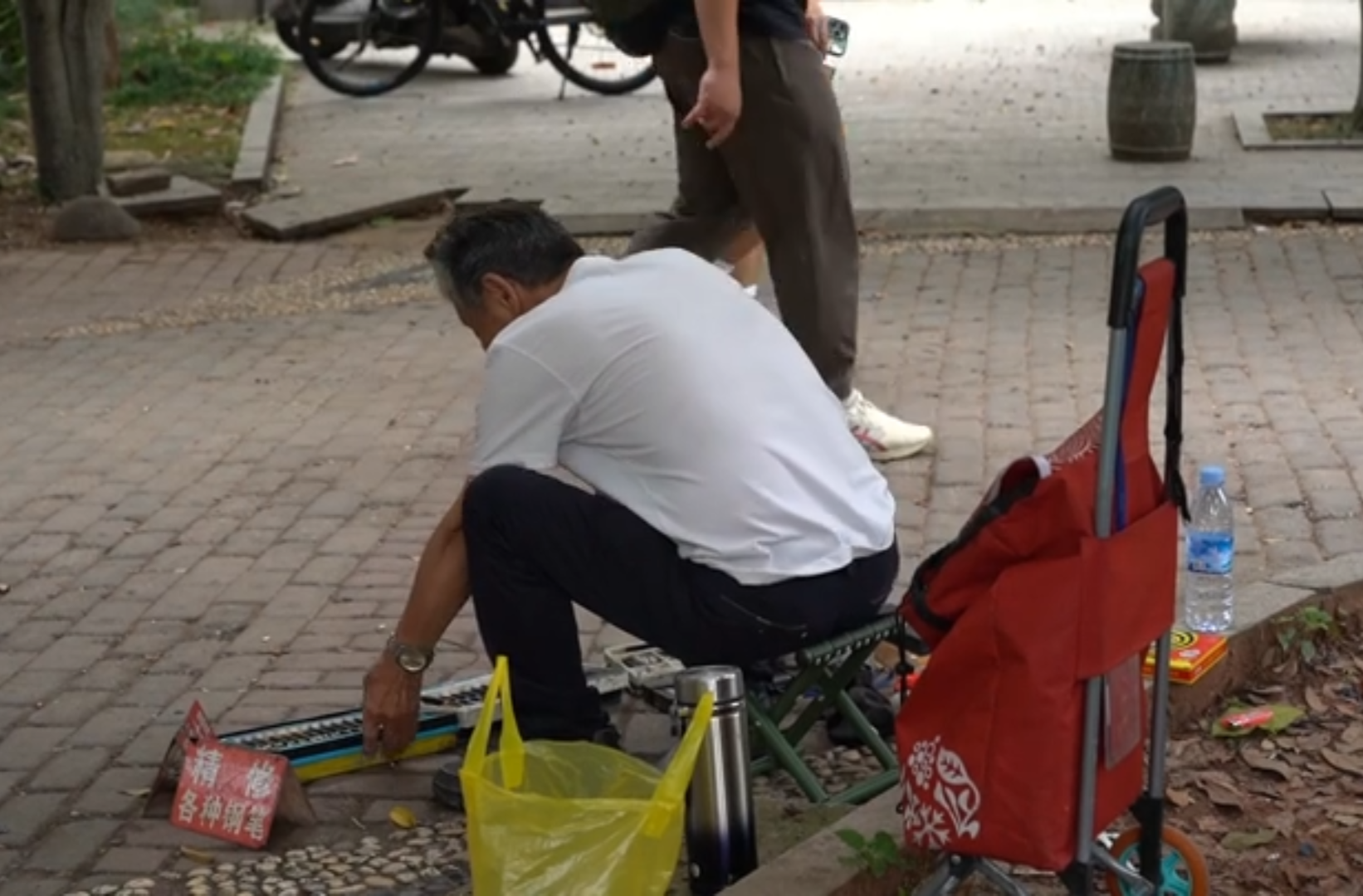 大学生纪实短片三等奖作品《我不是销冠》