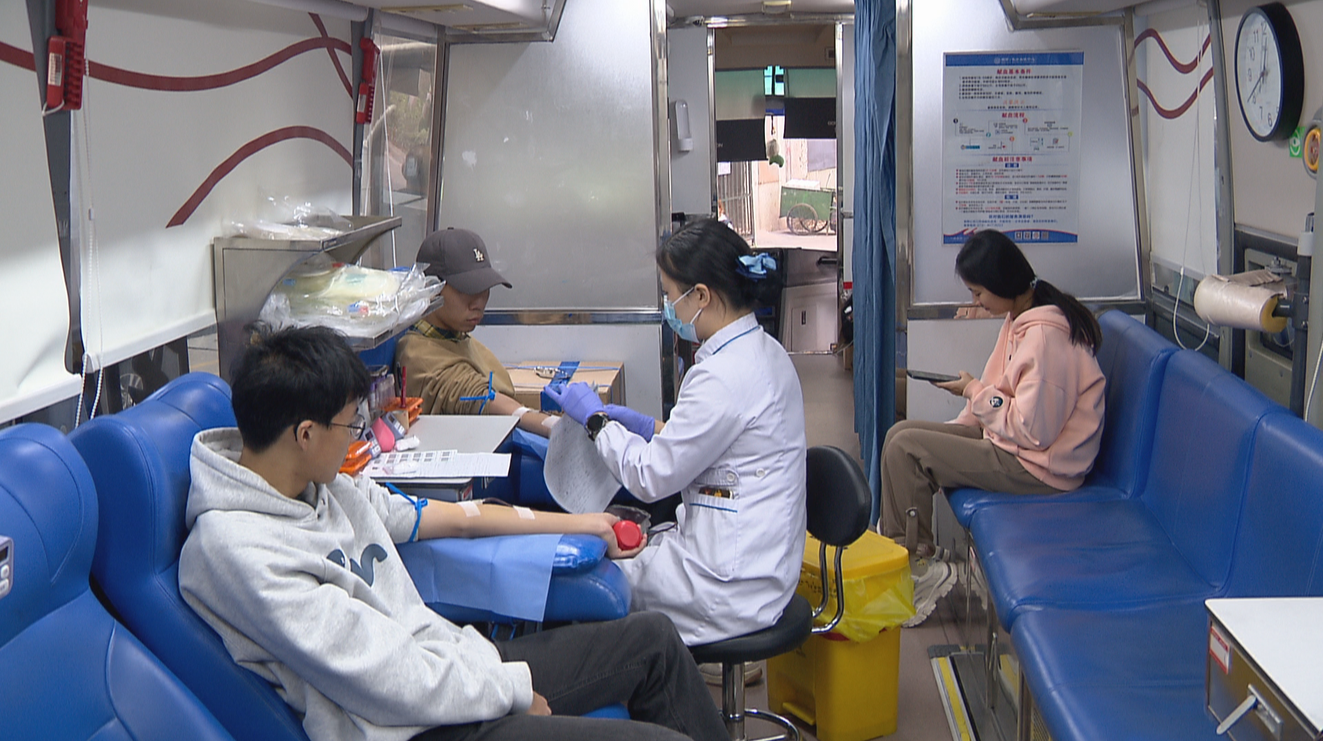 别样“成人礼”！大一新生以热血诠释青春担当