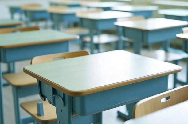 四六级正在“脱钩”学位,为何大学生仍在“赶考”?