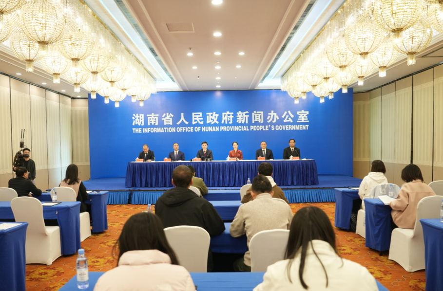 “十四五”期间体育惠民燃动三湘，人均体育场地面积增幅超64%