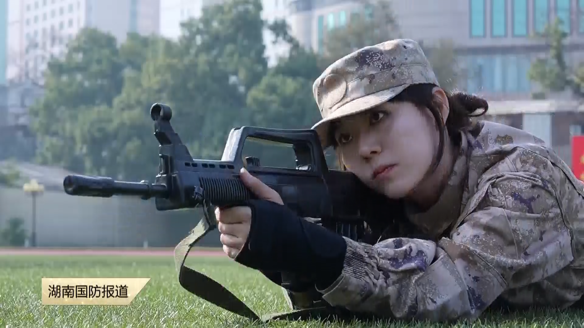 新闻特写——入列 孔雀蓝的“兵之初”体验