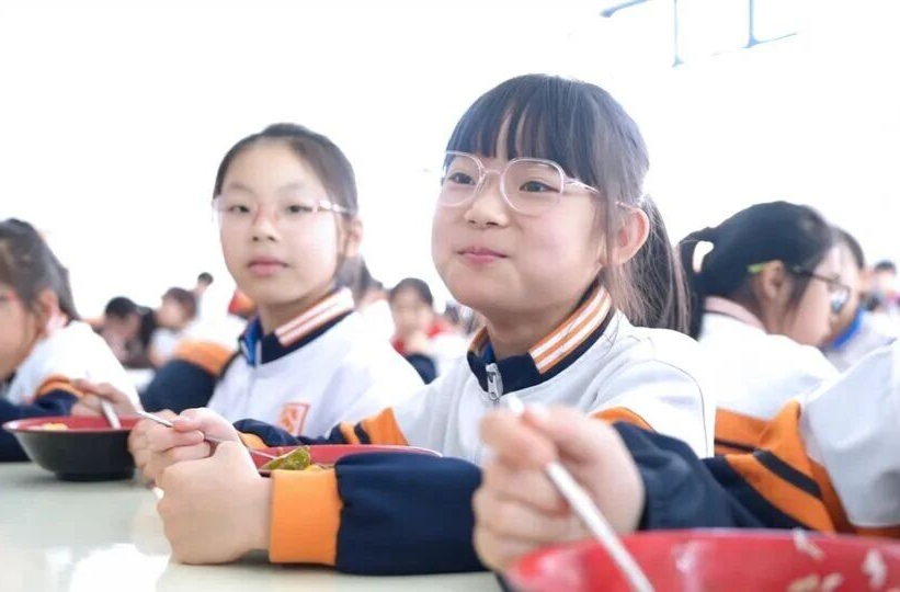 长沙构建全链条校园餐智慧监管体系，护学子“舌尖安全”