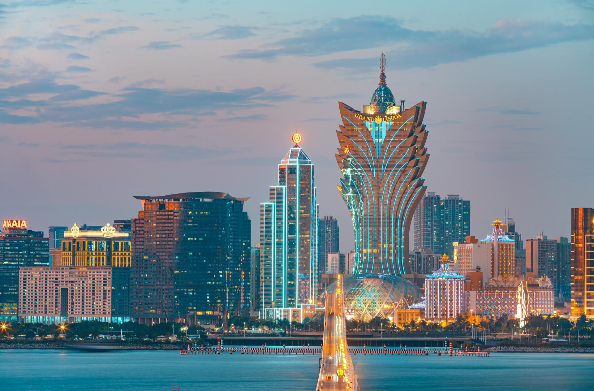 今天，庆祝澳门回归26周年！