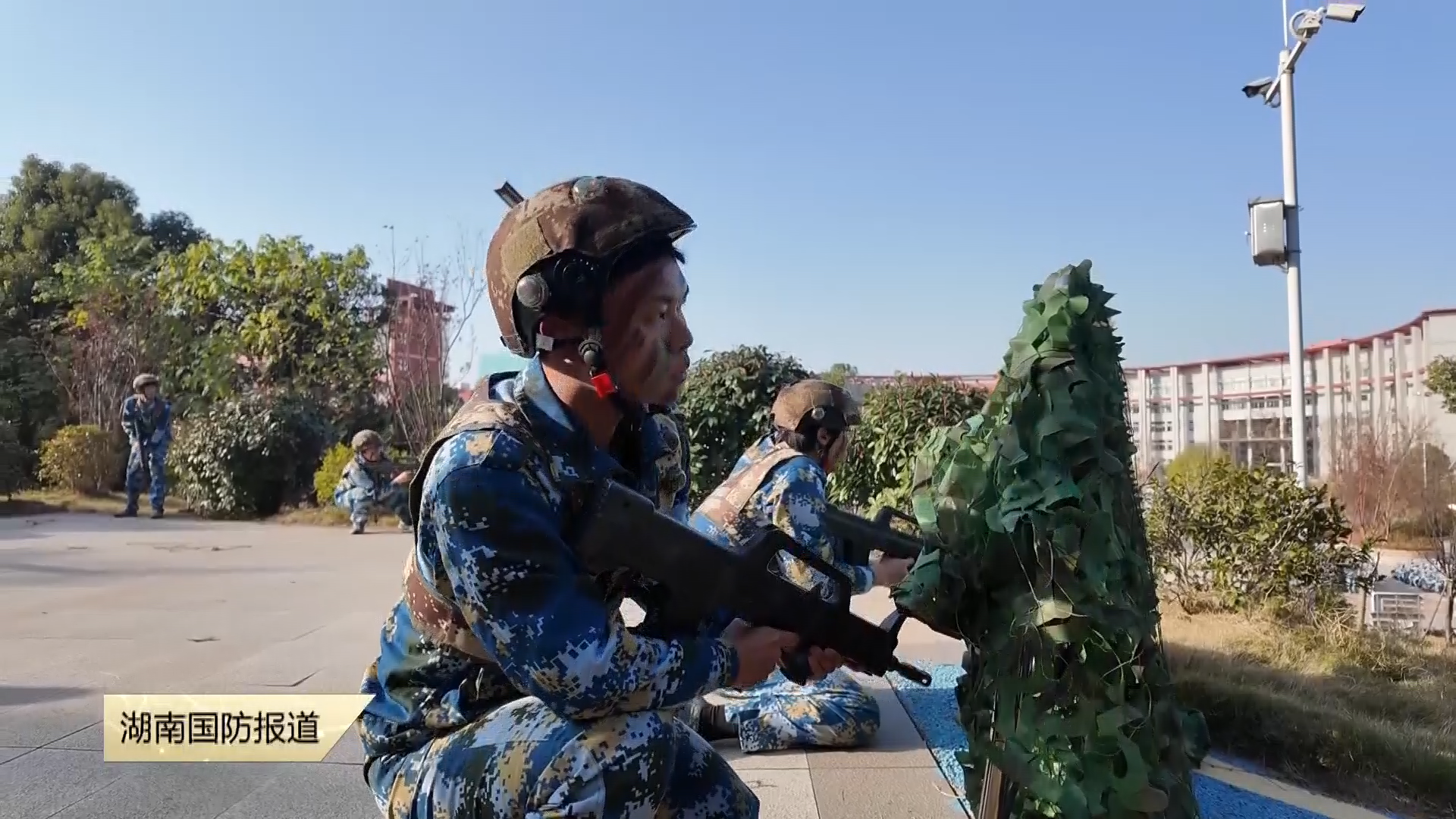 湖南工商大学真人CS对抗赛 ——以竞技之名 铸国防之魂