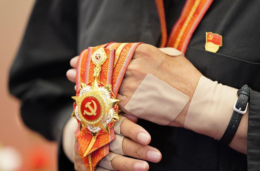 礼敬功勋，荣归英模 ——党和国家功勋荣誉表彰工作十年间书写新篇章