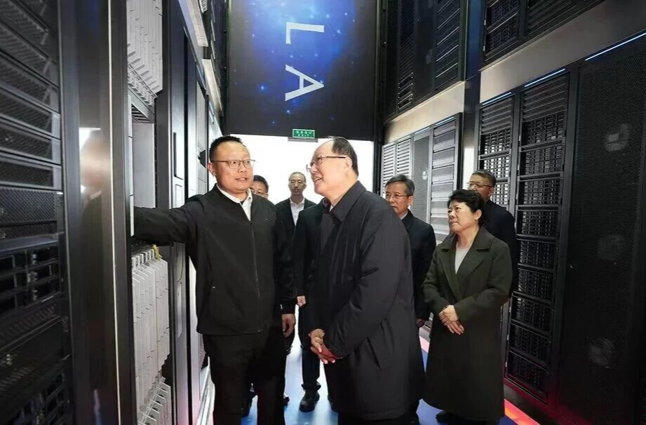 毛伟明在长沙株洲调研人工智能产业发展情况