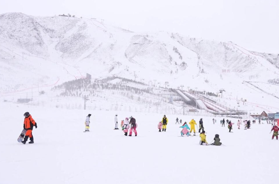 多地首次设立“雪假” 如何让“雪假”更有暖意？