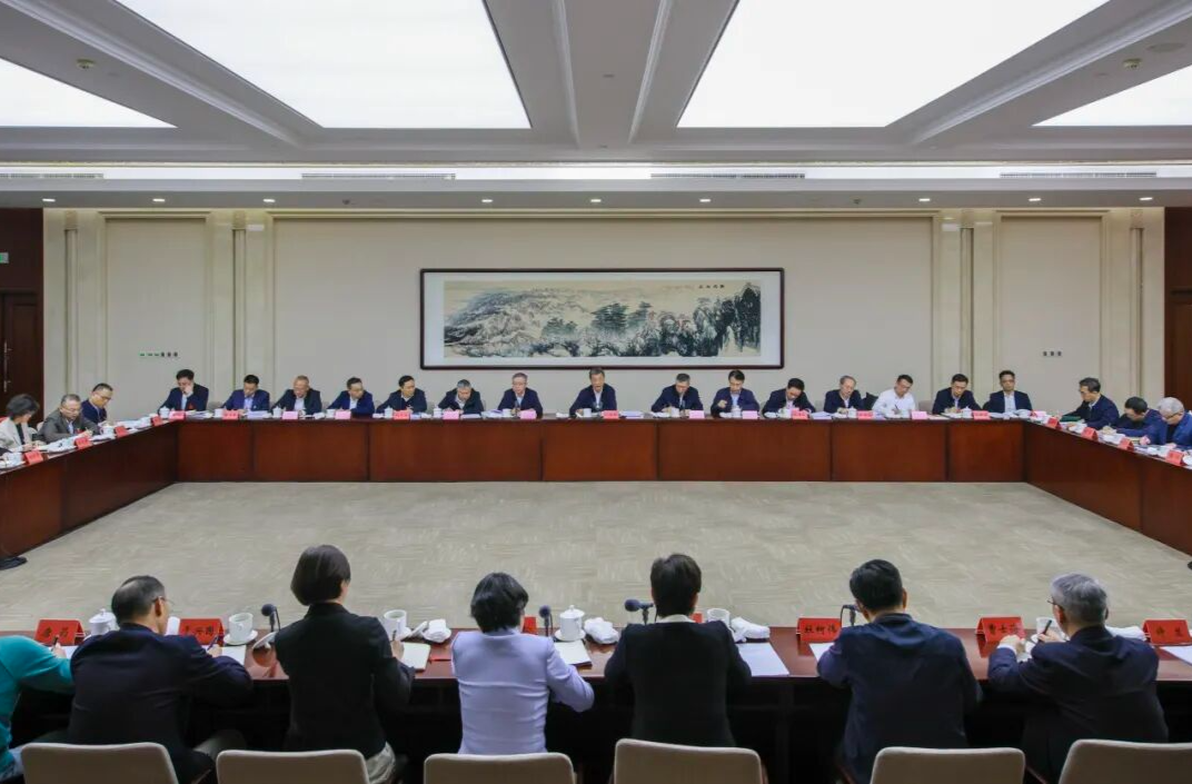 2026年驻外使领馆教育工作会议召开