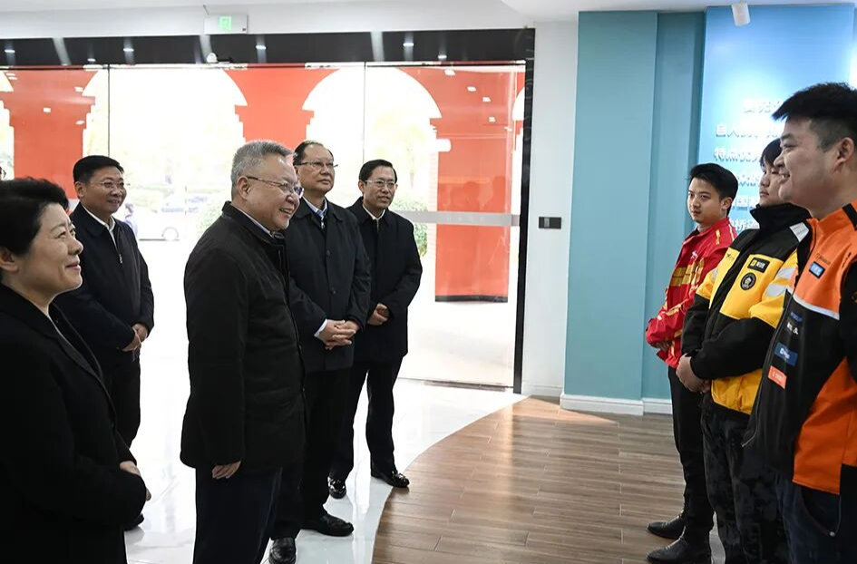 沈晓明毛伟明调研新就业群体“爱心驿站”建设工作