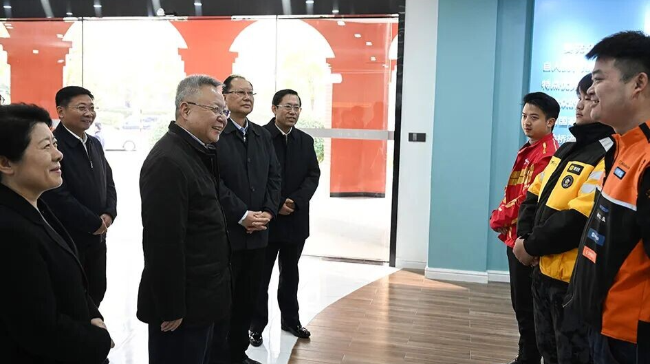 沈晓明毛伟明调研新就业群体“爱心驿站”建设工作