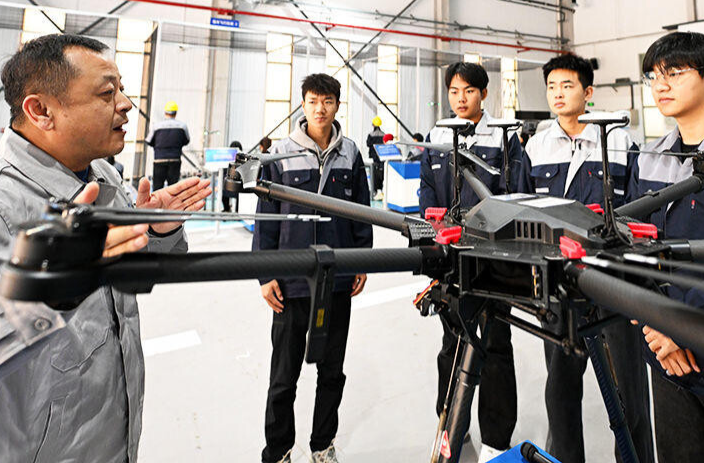 以攻坚精神落实各项决策部署—— 二〇二六年全国教育工作会议系列评论之三