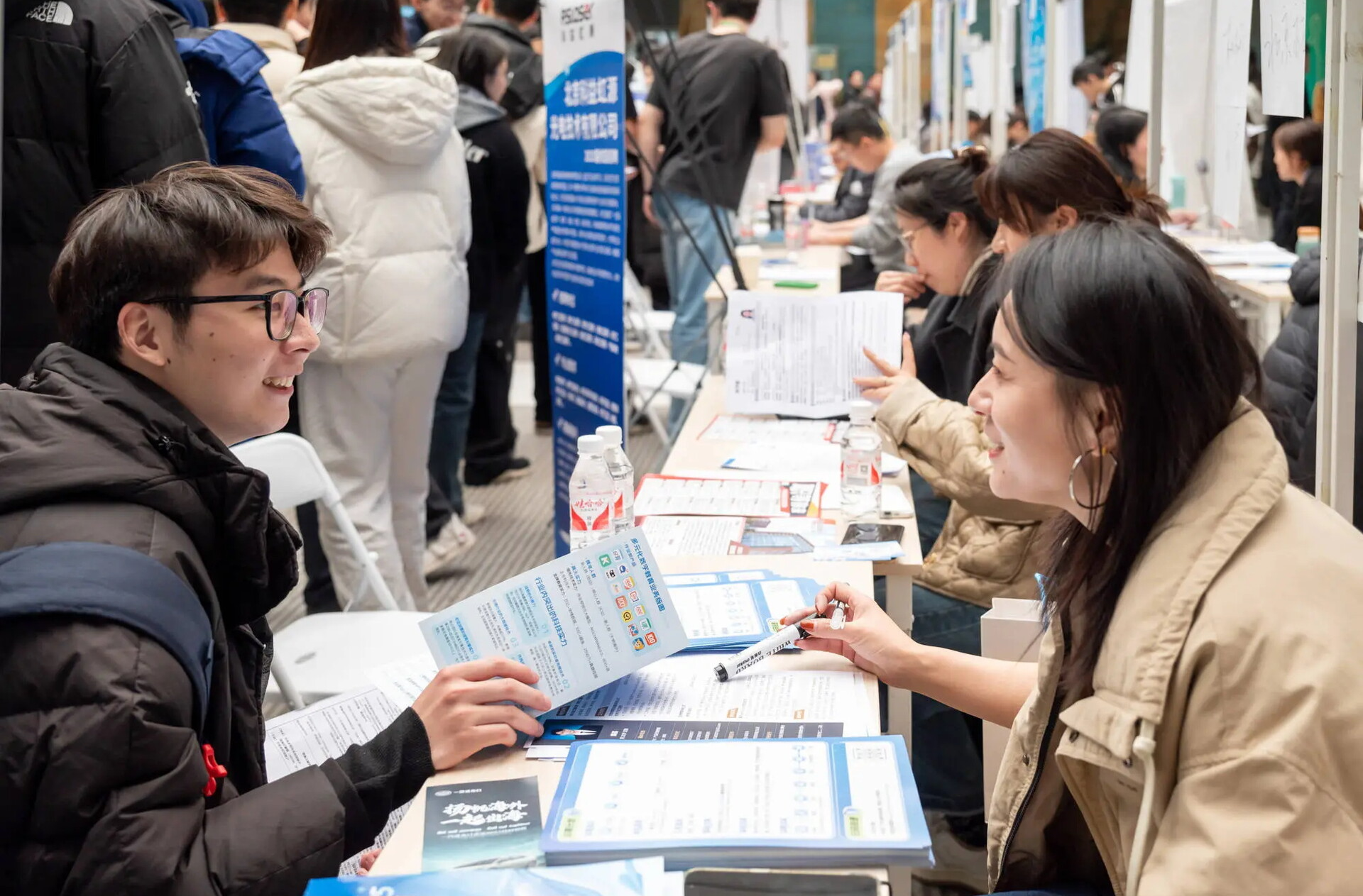 集中开展线上线下专场招聘1158场 高校毕业生就业服务专项行动扎实推进