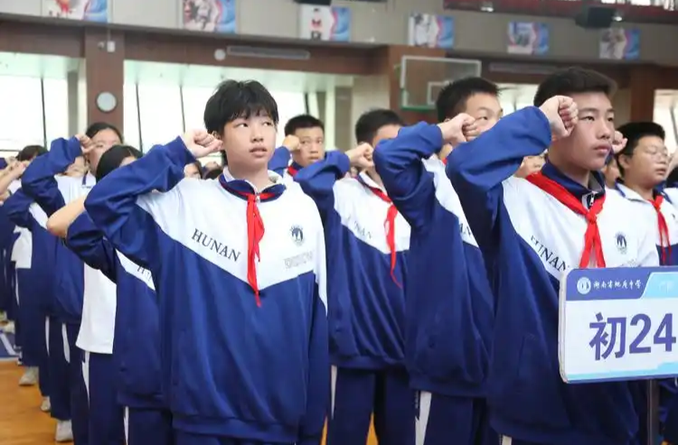 新标准为保障校服质量确立规范