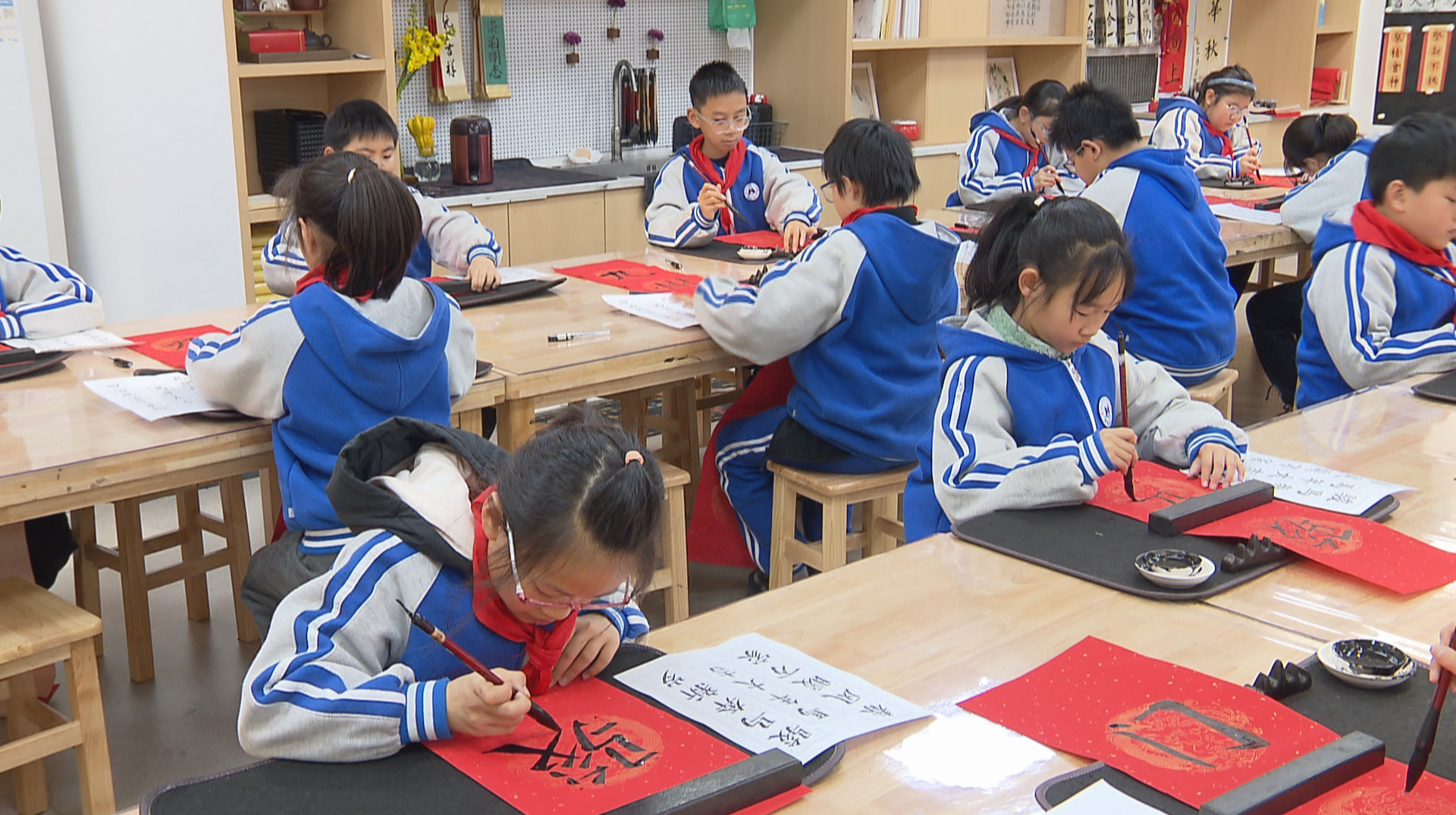 从特色课程到生命底色 ：三十载翰墨润童心