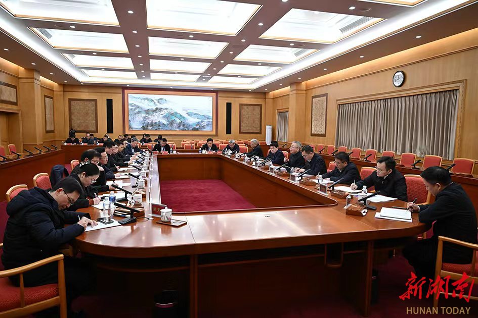 沈晓明与中央驻湘新闻单位负责同志座谈