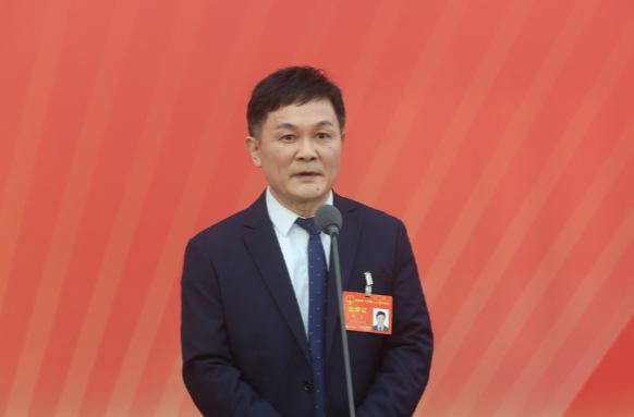 代表通道丨冯宇：让更多一线操作工懂技术、会创新、能担当