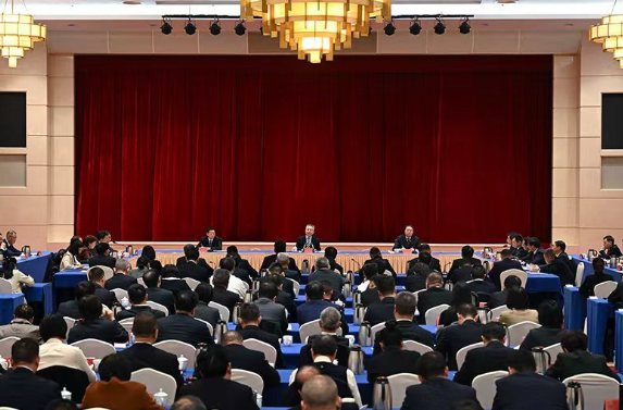 沈晓明参加省政协十三届四次会议第一联组讨论