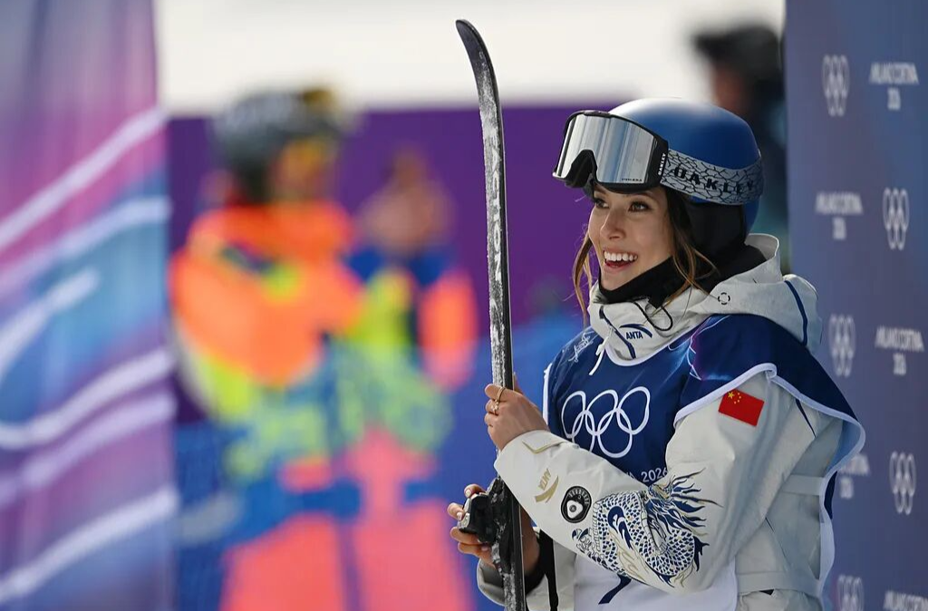 谷爱凌，拿下中国冬奥军团第一银