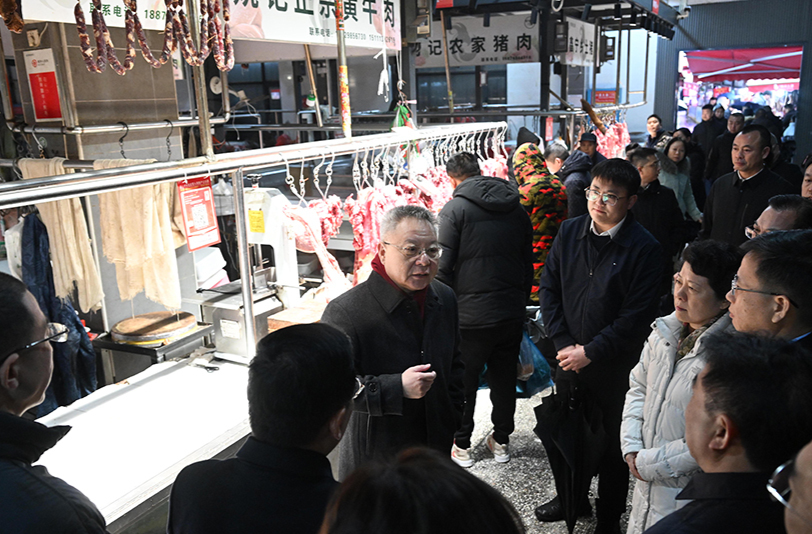 沈晓明调研春节期间保供稳价工作和文旅市场情况