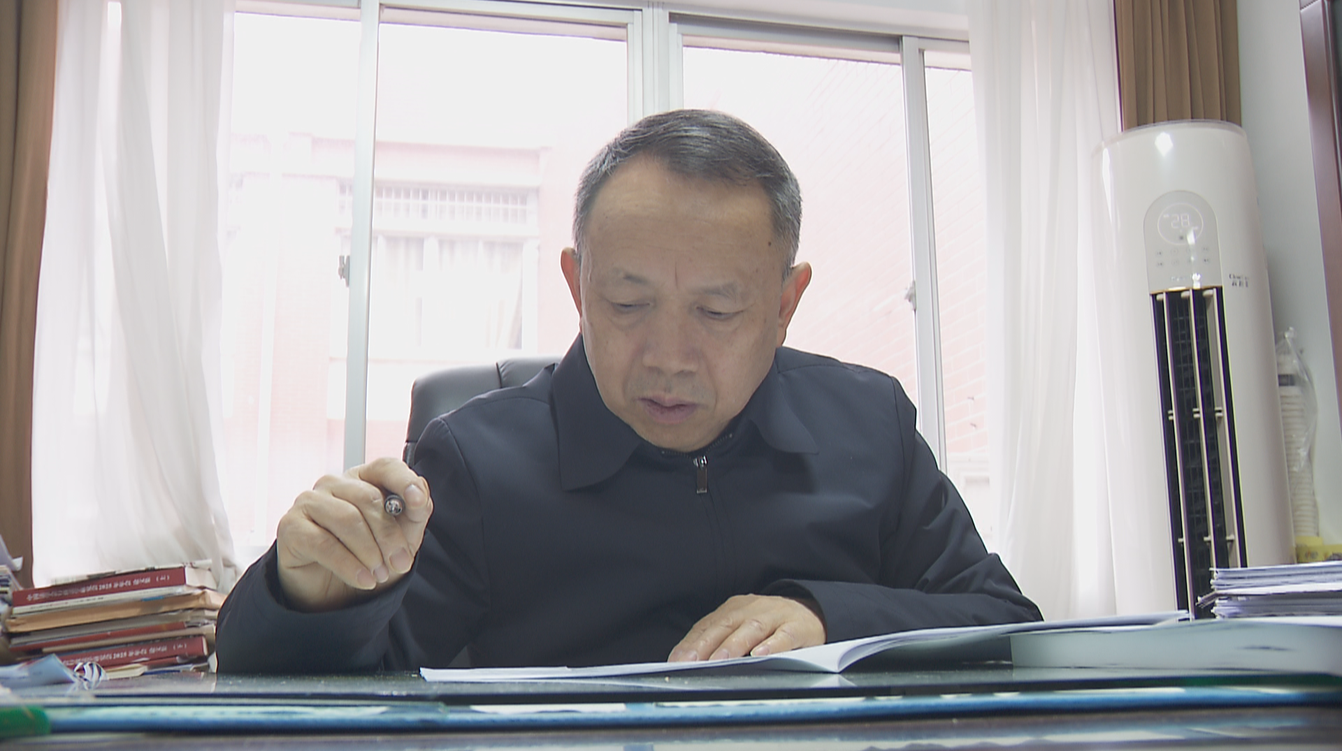 人民的代表·肖北庚：当好“良法善治”的守望者