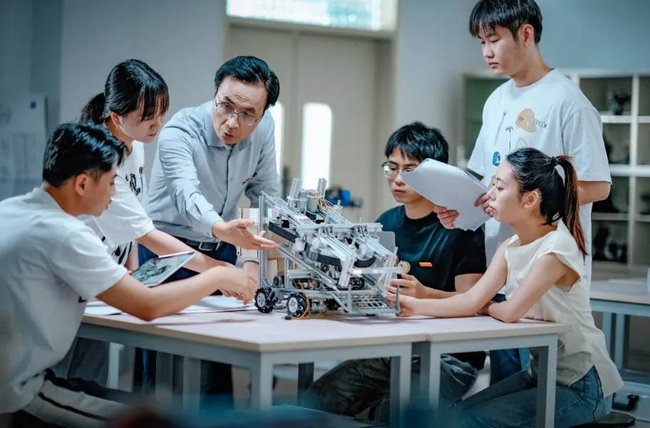 以教育之强支撑高质量发展