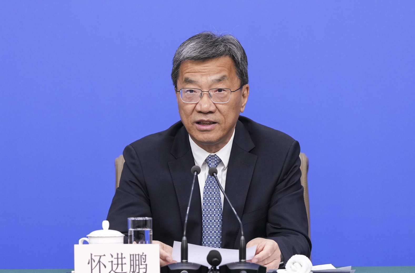 教育部部长怀进鹏：学生眼里有光，关键是让心理强起来