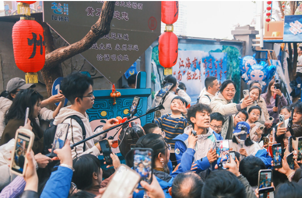 湘苏赣“超”有戏——代表委员热议草根足球场内场外事