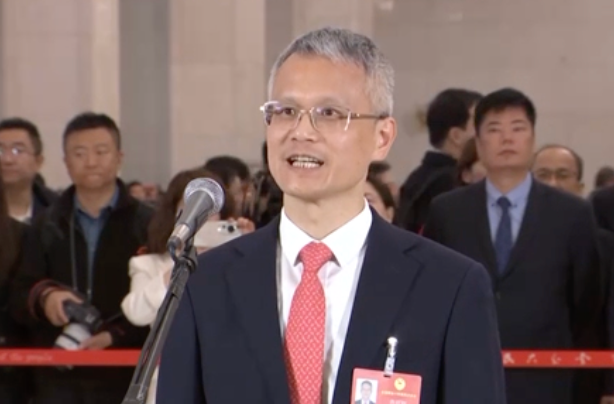 委员通道丨许可慰：在大陆 爱拼真的能赢！