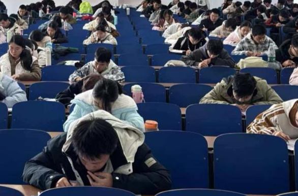 关于做好2026年上半年全国大学英语四、六级考试及高等学校英语应用能力考试报名工作的通知