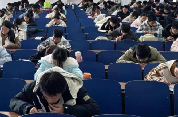 关于做好2026年上半年全国大学英语四、六级考试及高等学校英语应用能力考试报名工作的通知