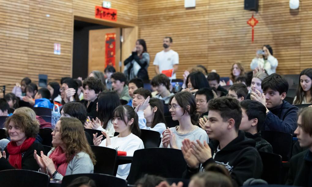 架起友谊合作之桥——习近平主席复信为中法、中欧友好汇聚青春力量