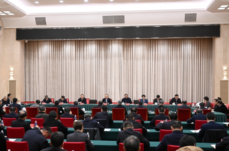 沈晓明主持树立和践行正确政绩观学习教育读书班暨省委理论学习中心组集体学习