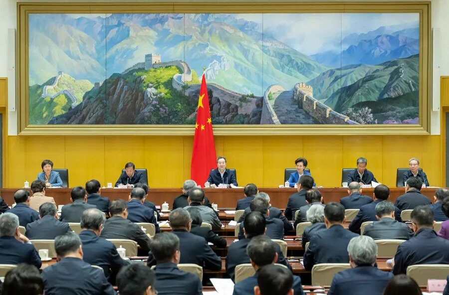 丁薛祥在全国高校毕业生等青年就业创业工作视频会议上强调 促进高校毕业生高质量充分就业 更好服务大局、服务民生、服务发展