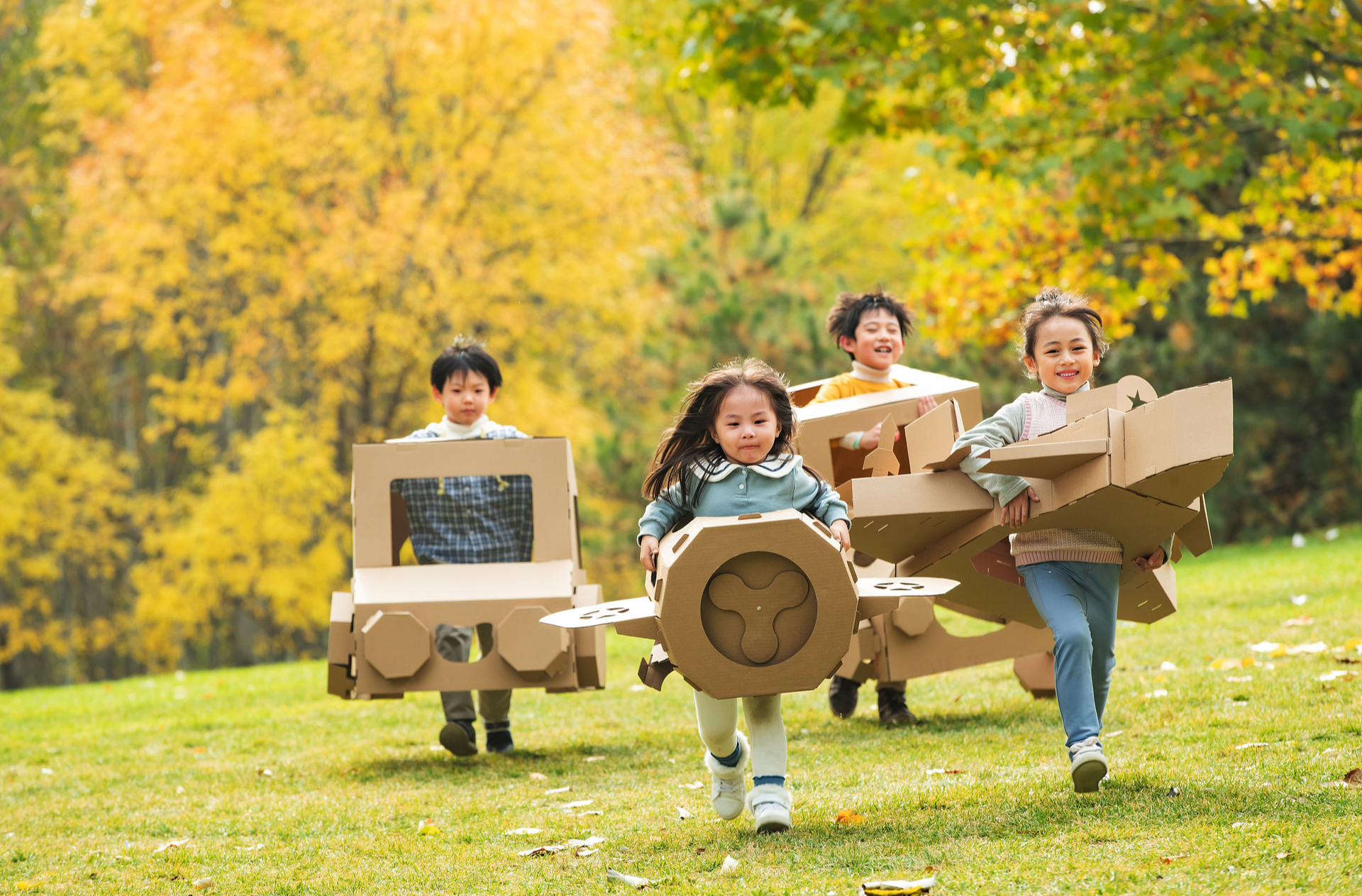 “一米高度”助力儿童友好建设