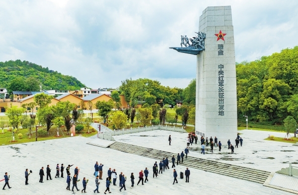 从“小红花”到守护“追思之旅”，湖南清明多维协同祭英烈