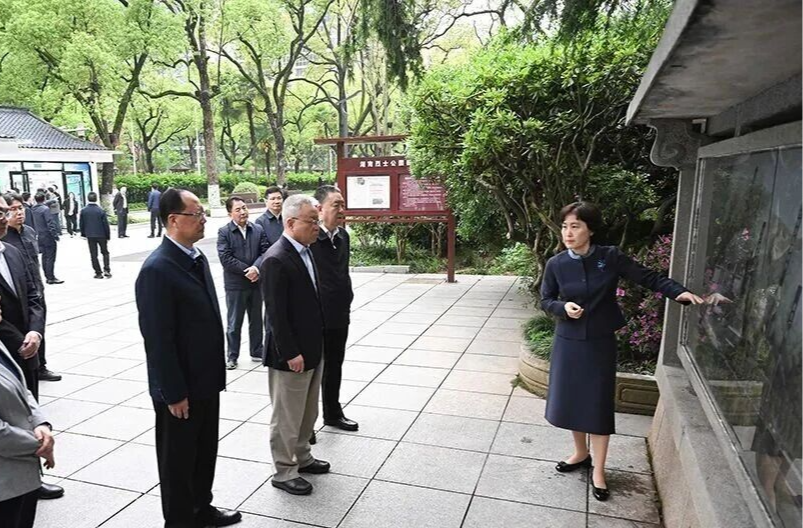 沈晓明毛伟明毛万春调研“馆园融合”工作