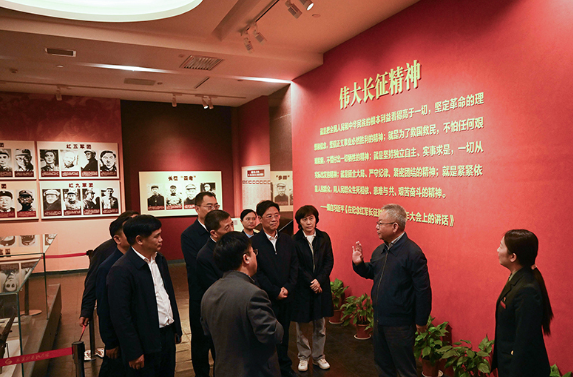 沈晓明赴怀化市调研