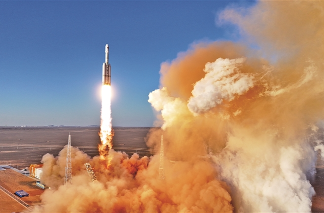 苍穹为卷，星轨作笔，共谱中国航天新乐章——写在中国航天日到来之际