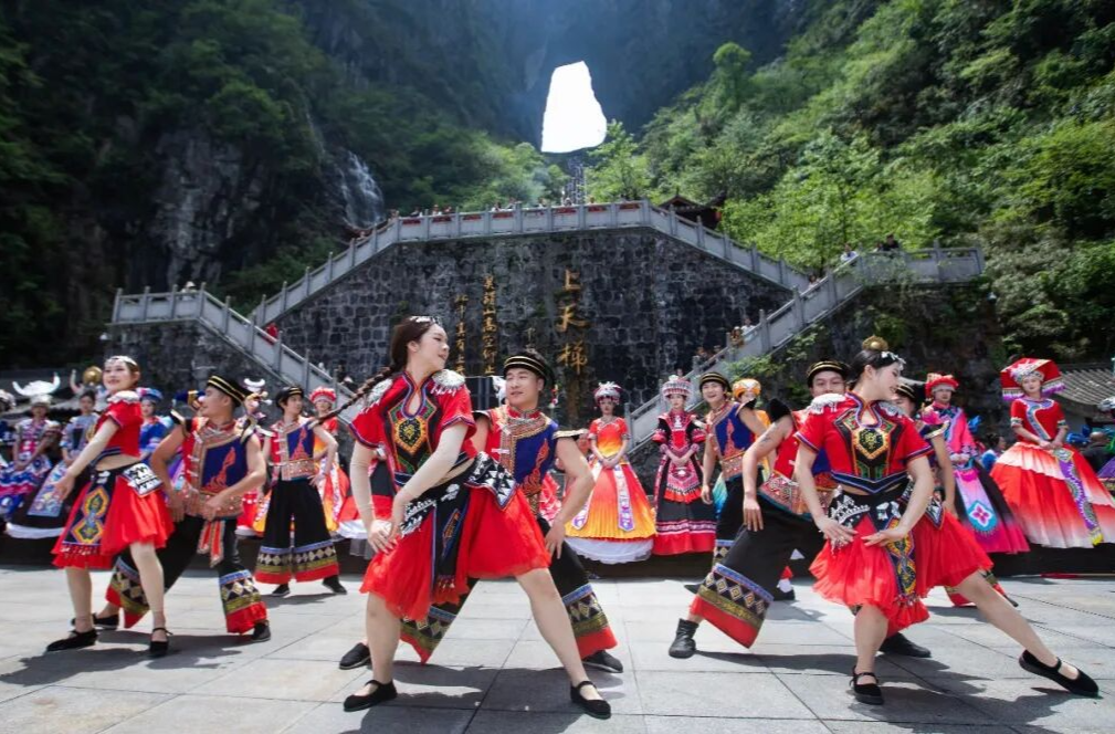 “五一”假期第二天，湖南客流1282.59万人次