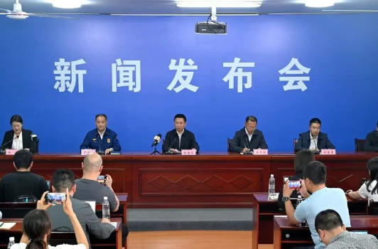 长沙召开新闻发布会通报浏阳烟花爆竹企业爆炸救援情况：救援科学迅速 救治专业及时
