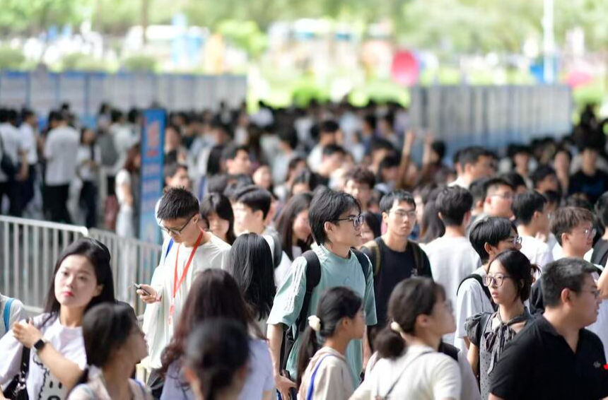 @大湾区学子，湖南带着8807个优质岗位来广东了！