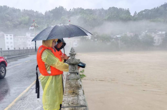风雨不歇 水文不眠—— 湖南水文打响雨水集中期“开局之战”