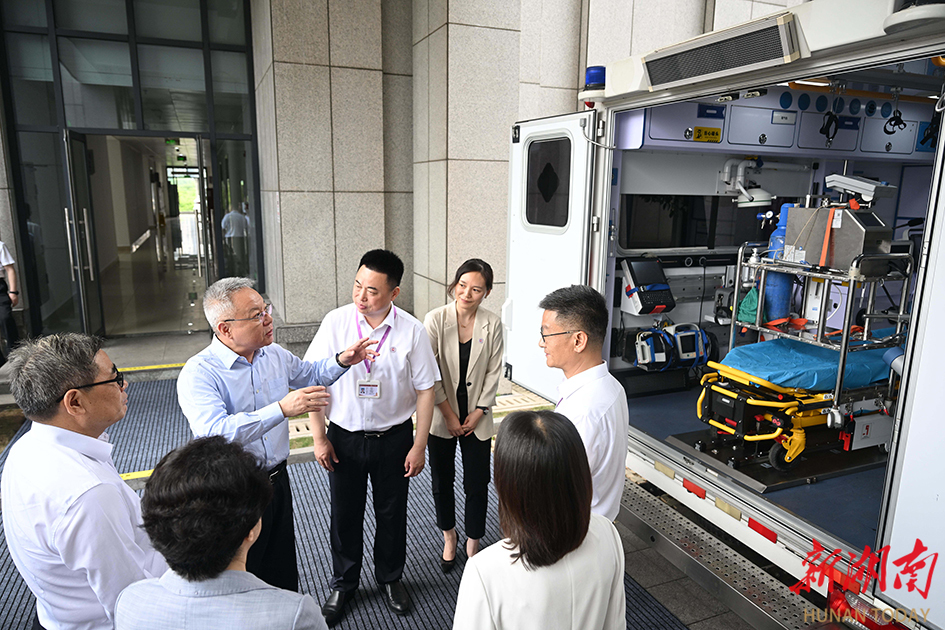 沈晓明调研院前医疗急救工作