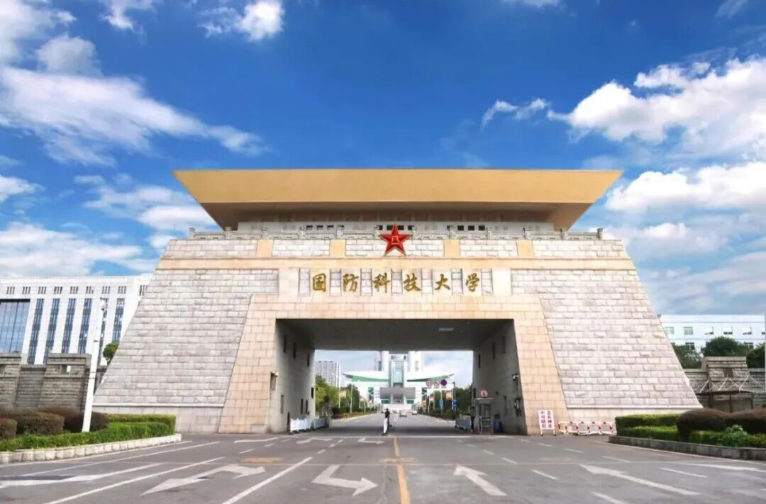 想读军校吗？这里有权威招生信息→