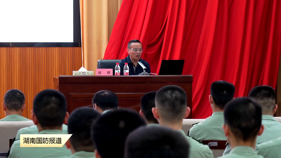 “思源汇”聚青年智 大学堂明大国策